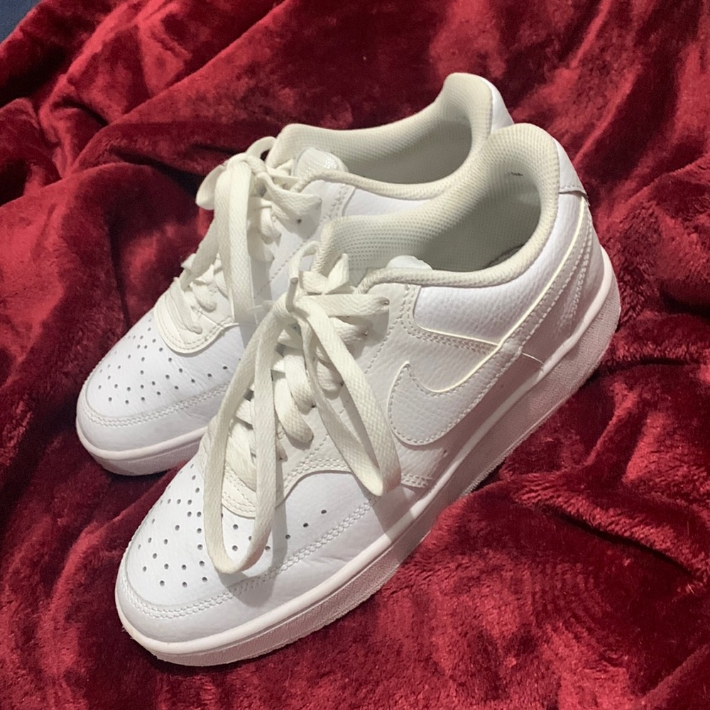 Nike court vision low